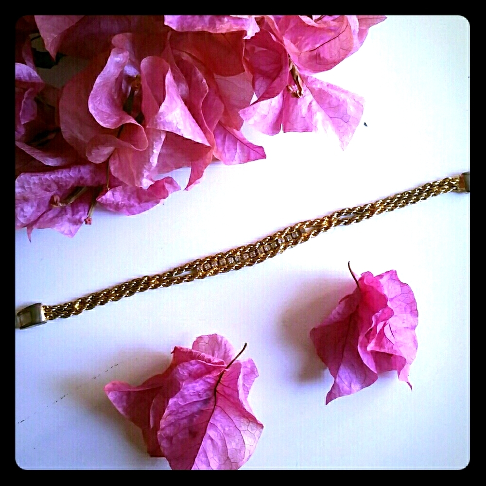 Vintage rinestone and gold fashion bracelet